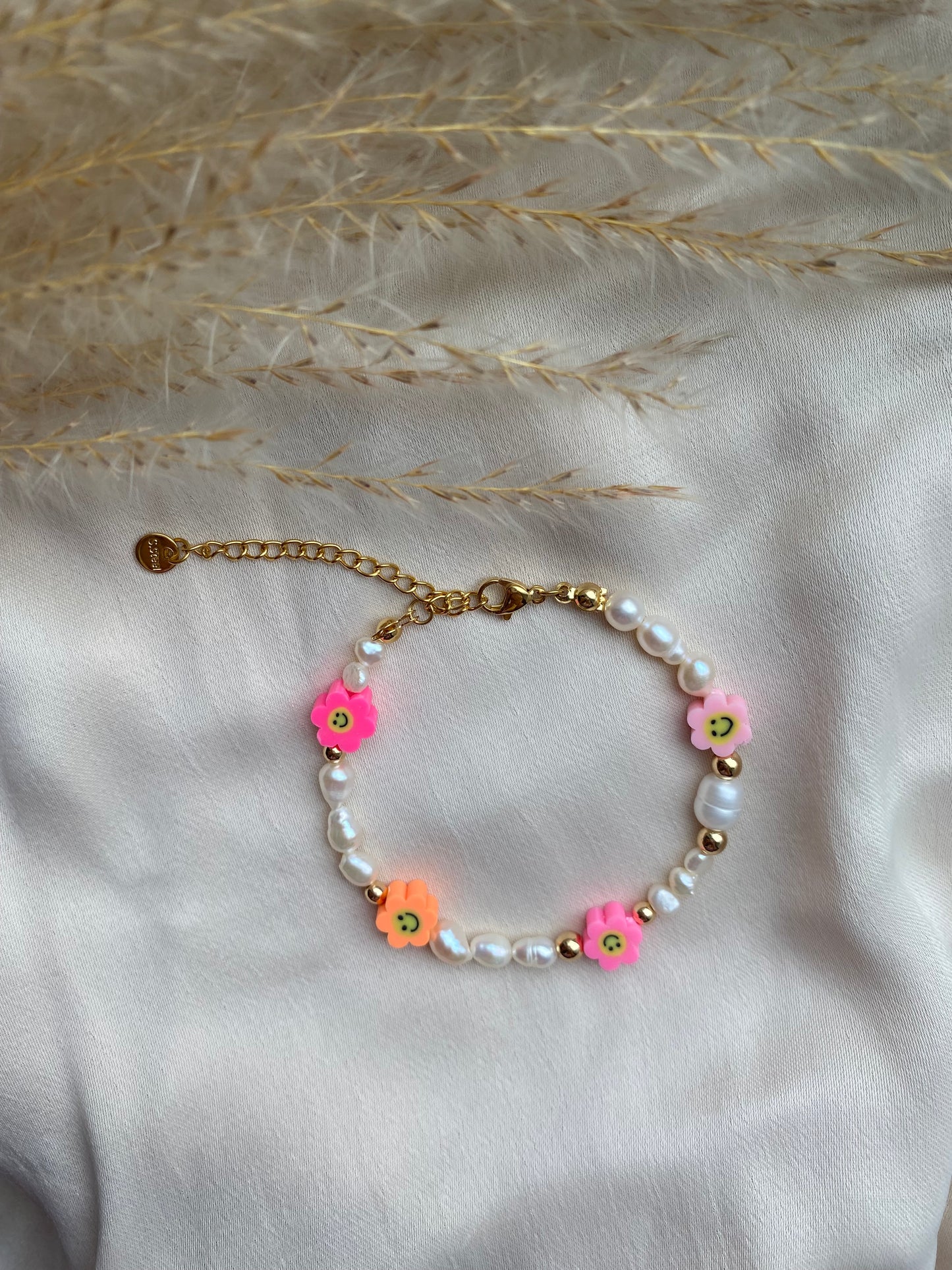 Daisy Smiley Armband